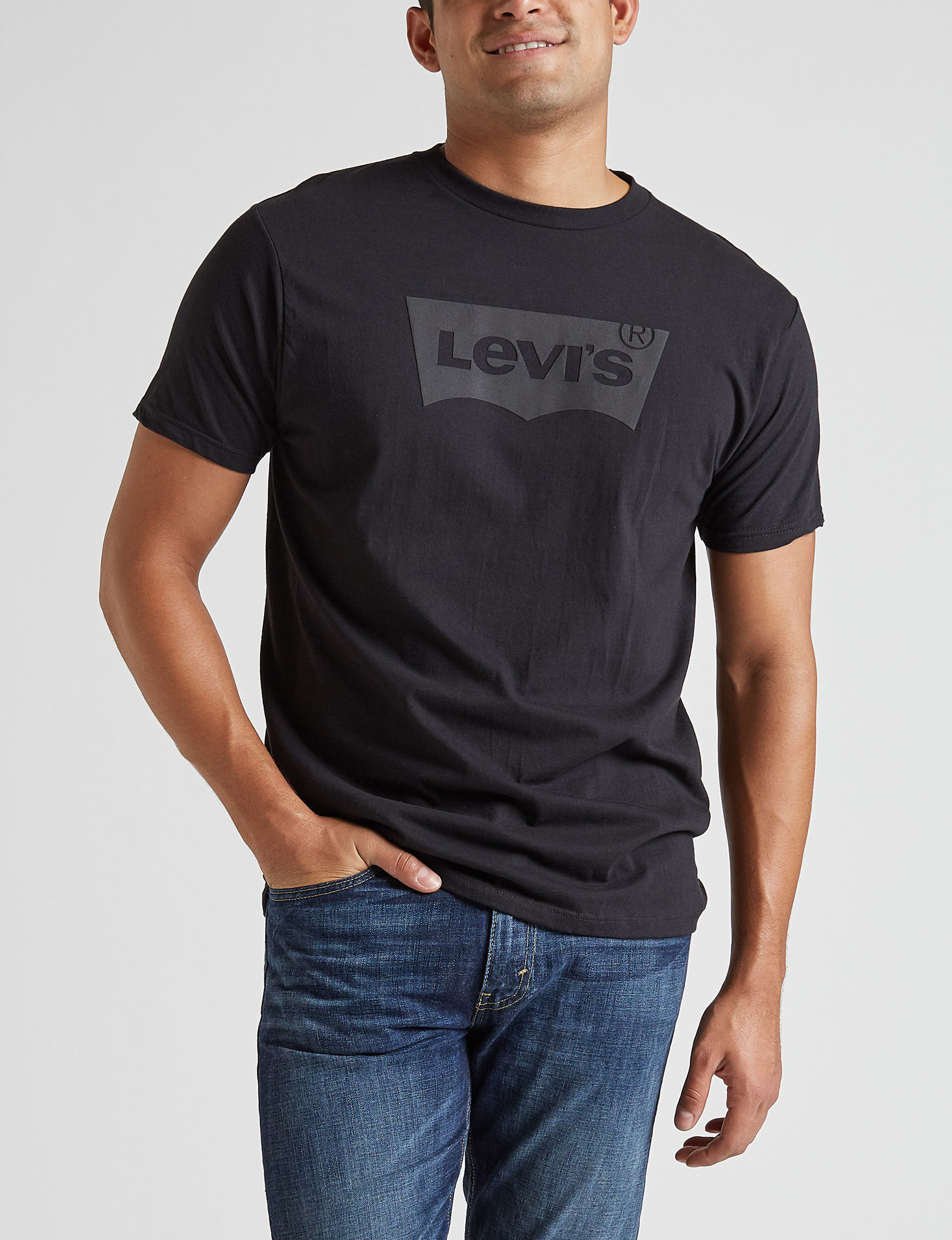 UPC 885347577565 product image for Levi's  Batwing Logo T-shirt - Black - M - Levi's | upcitemdb.com