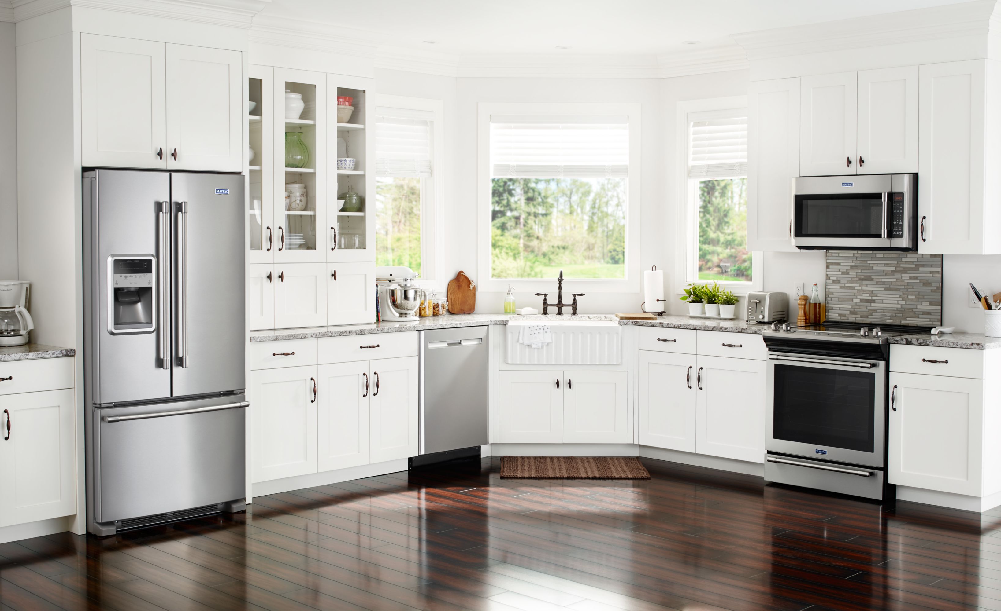 Kitchen Appliances – Dufresne Furniture & Appliances