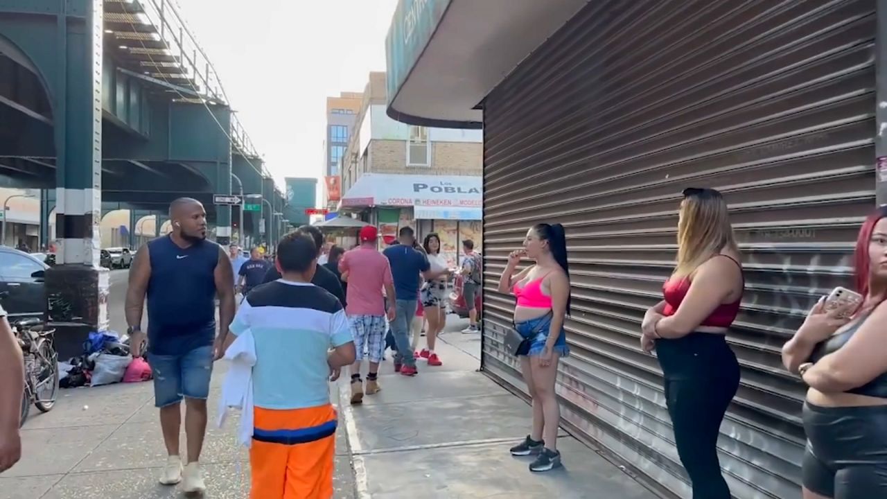 Protestas en Queens contra propuesta legalizar prostitución