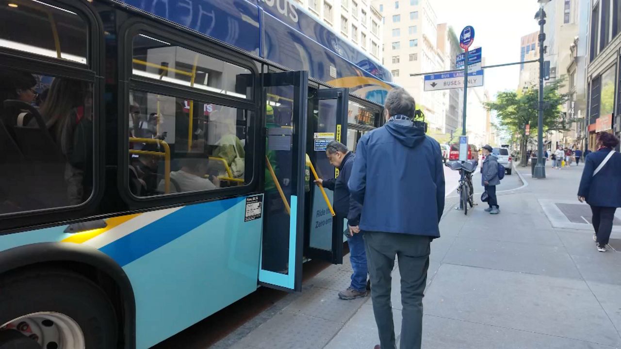 After the 14th Street busway increased bus speeds by 24%, transit advocates have called for more. (Spectrum News NY1)
