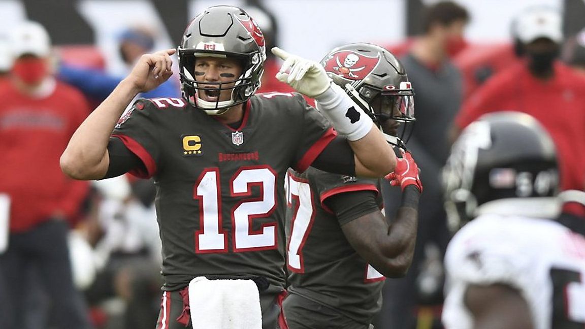 Tampa Bay Buccaneers quarterback Tom Brady (12) calls a play against the Atlanta Falcons during the second half of an NFL football game Sunday, Jan. 3, 2021, in Tampa, Fla. (AP Photo/Jason Behnken)