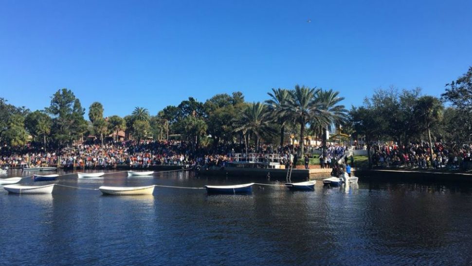 Thousands gather at Spring Bayou in Tarpon Springs on Sunday afternoon less than an hour before the annual diving of the cross during the 113th Epiphany celebration. (Jorja Roman/Spectrum Bay News 9)