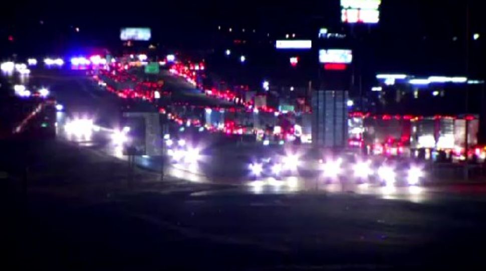 3 Car Crash Closes I35 Southbound Lanes in Atascosa County