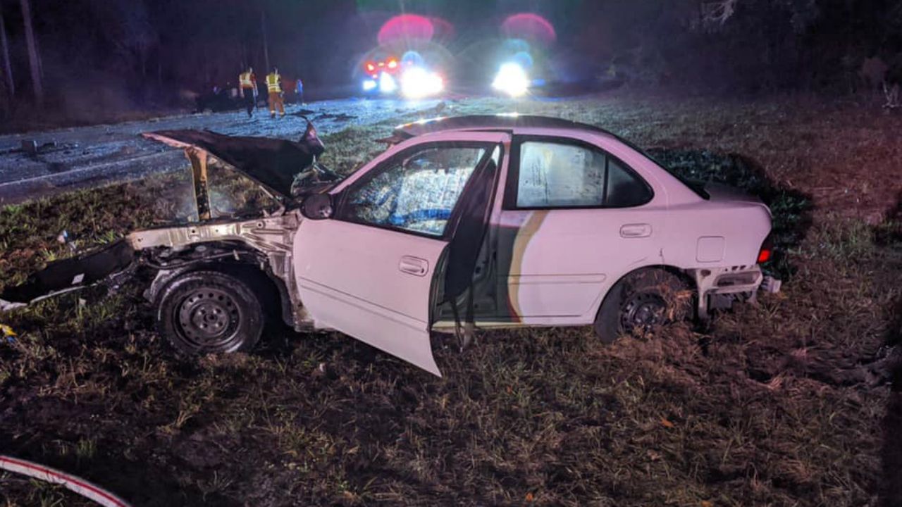 Deputy Jason Jernigan said the crash happened around 1 a.m. Saturday along U.S. 41 north of downtown Brooksville. (Hernando County Sheriff's Office)