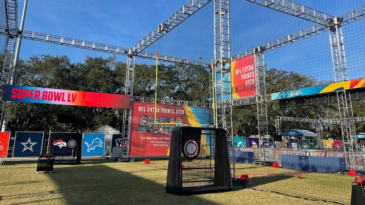 Longtime Bucs Fans Celebrate at the Super Bowl Experience