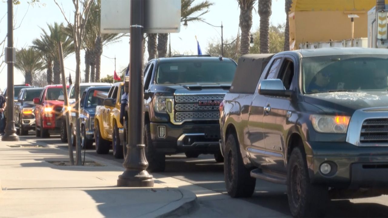 Fans, Inglewood residents worry about parking ahead of Ram's big game 