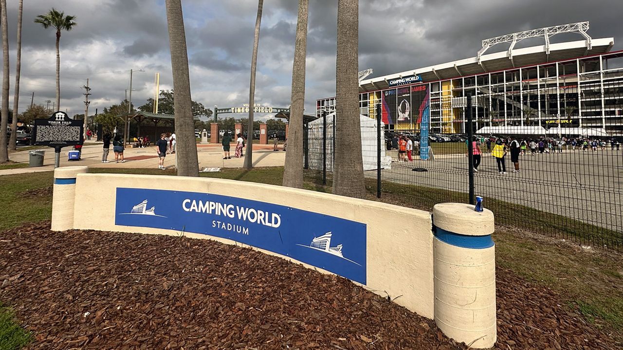 Thousands of fans from across the country made their way to Camping World Stadium in Orlando for the Pro Bowl. (Spectrum News 13/Brandon Spencer)