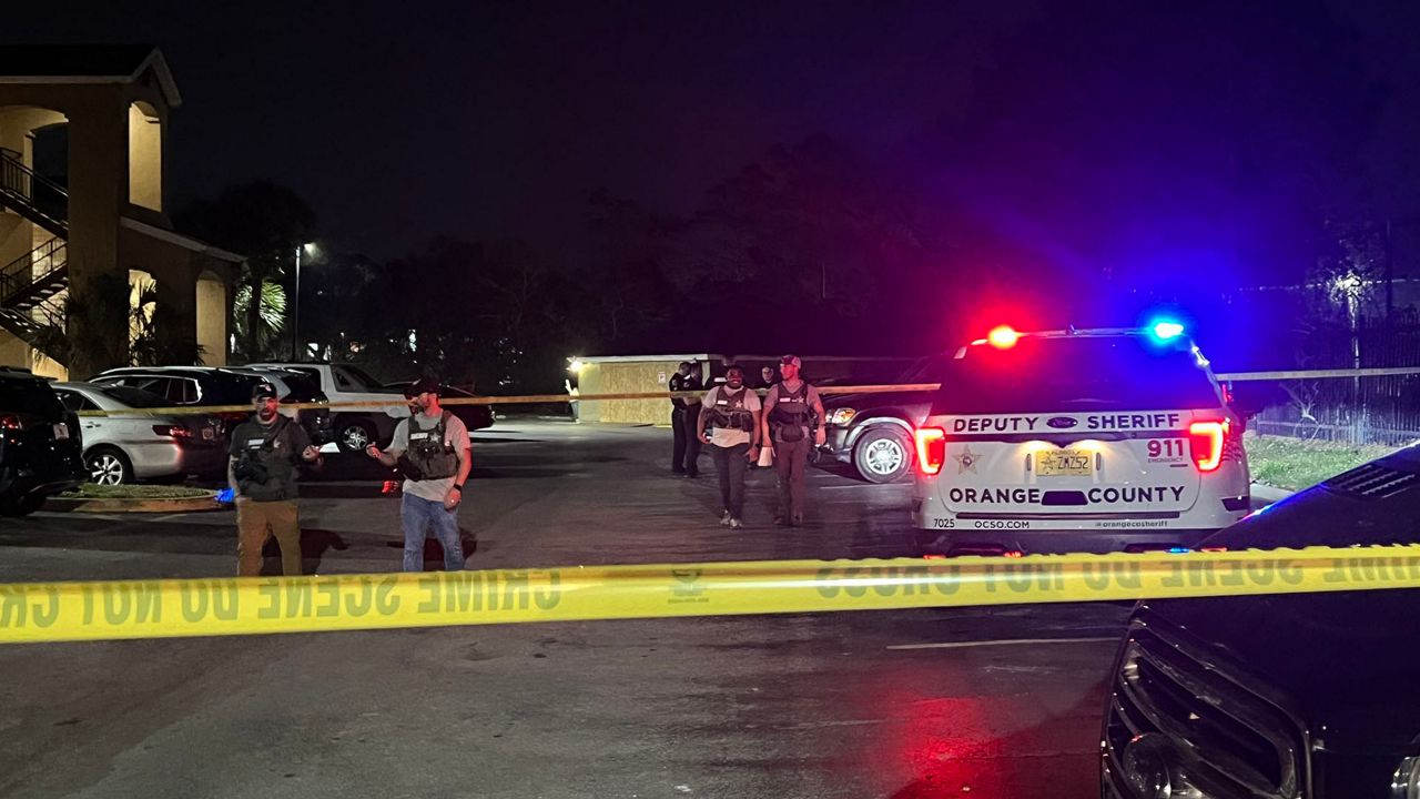 The Orange County Sheriff’s Office deputies responded to a call at the 2100 block of Rivertree Circle of the Hidden Creek Villas apartments, close to the Shoppes At Millenia in Orlando, because a 3-year-old toddler was shot. (Spectrum News 13/Nicole Griffin)