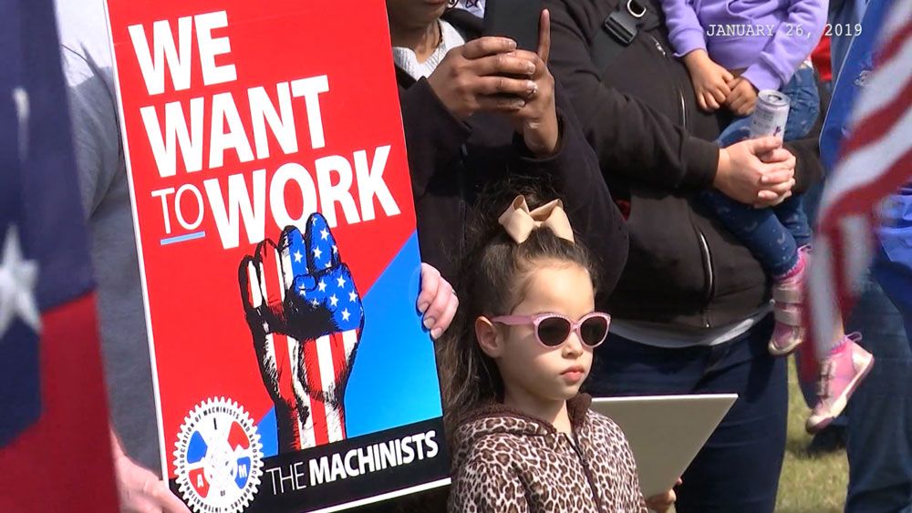 Machinist union members rally during the government shutdown in January. The government is now back open, but contractors, unless federal workers, will not get backpay. (Spectrum News)