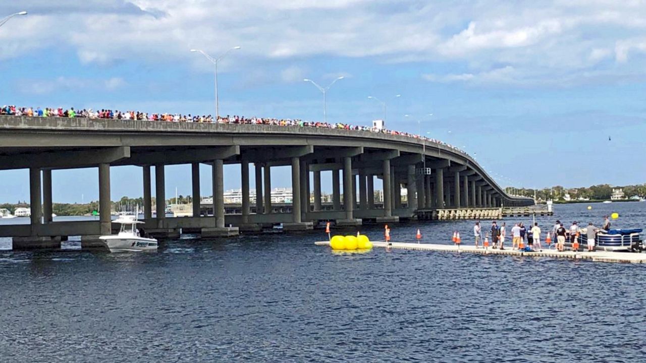 Tens of Thousands Gather in Bradenton Area for River Regatta