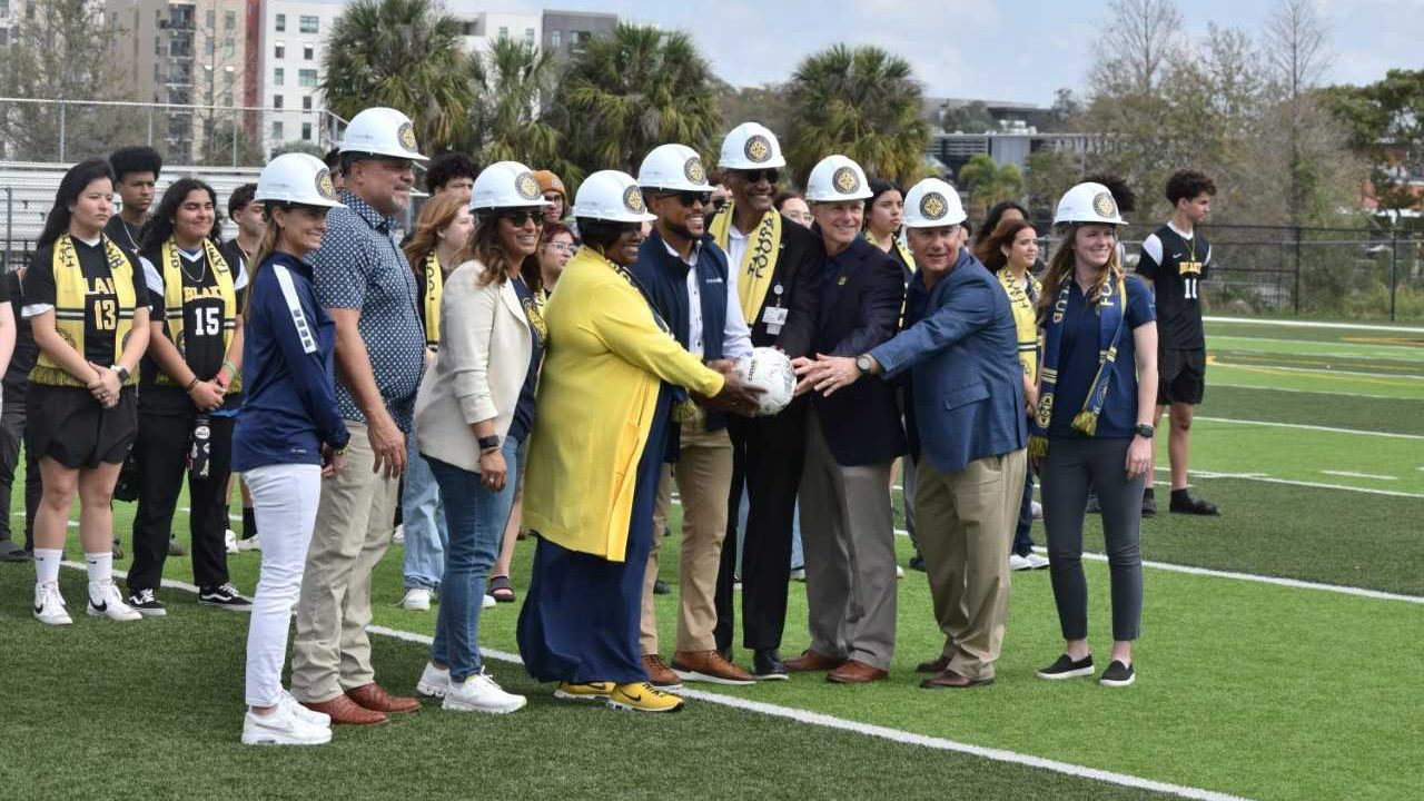 L’équipe professionnelle de football féminine de Tampa Bay lance la modernisation de son stade