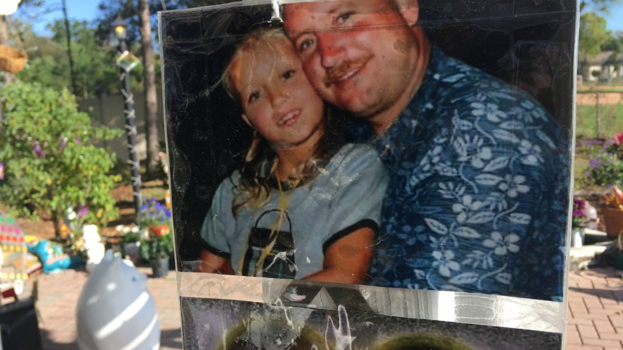 Community Helps Clean Up Memorial For Girl Murdered in 2004