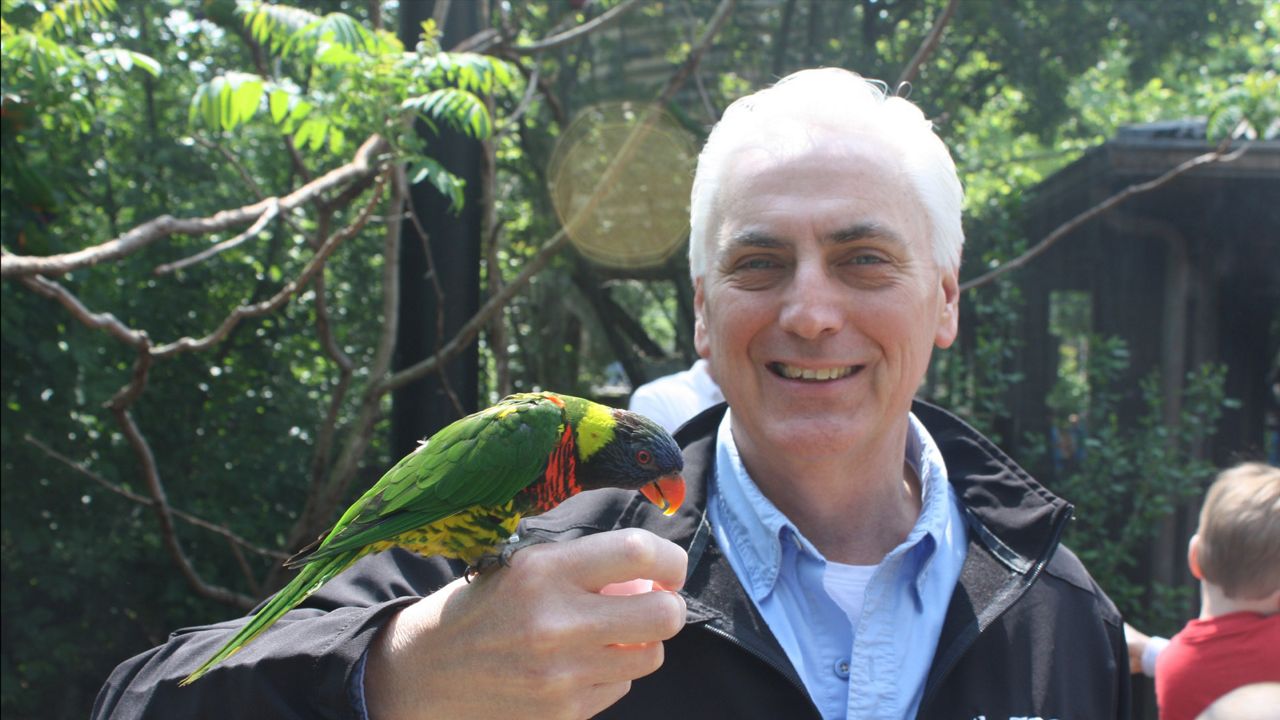 Louisville Zoo Director John Walczak to Retire