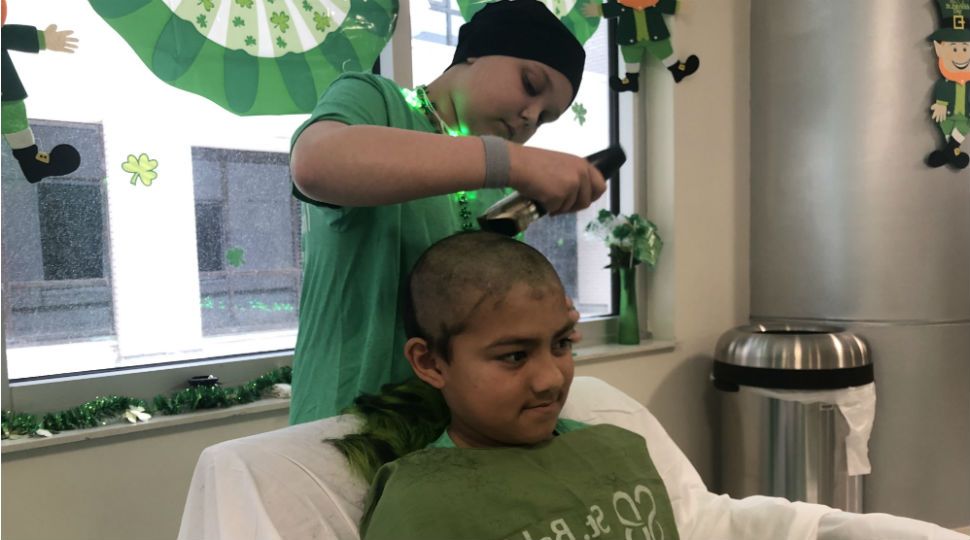 Barber Shaves His Head in Solidarity With Mother Fighting Cancer