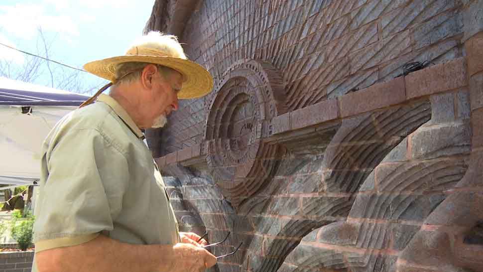 Pasco Artist Works to Restore Sculpture He Built