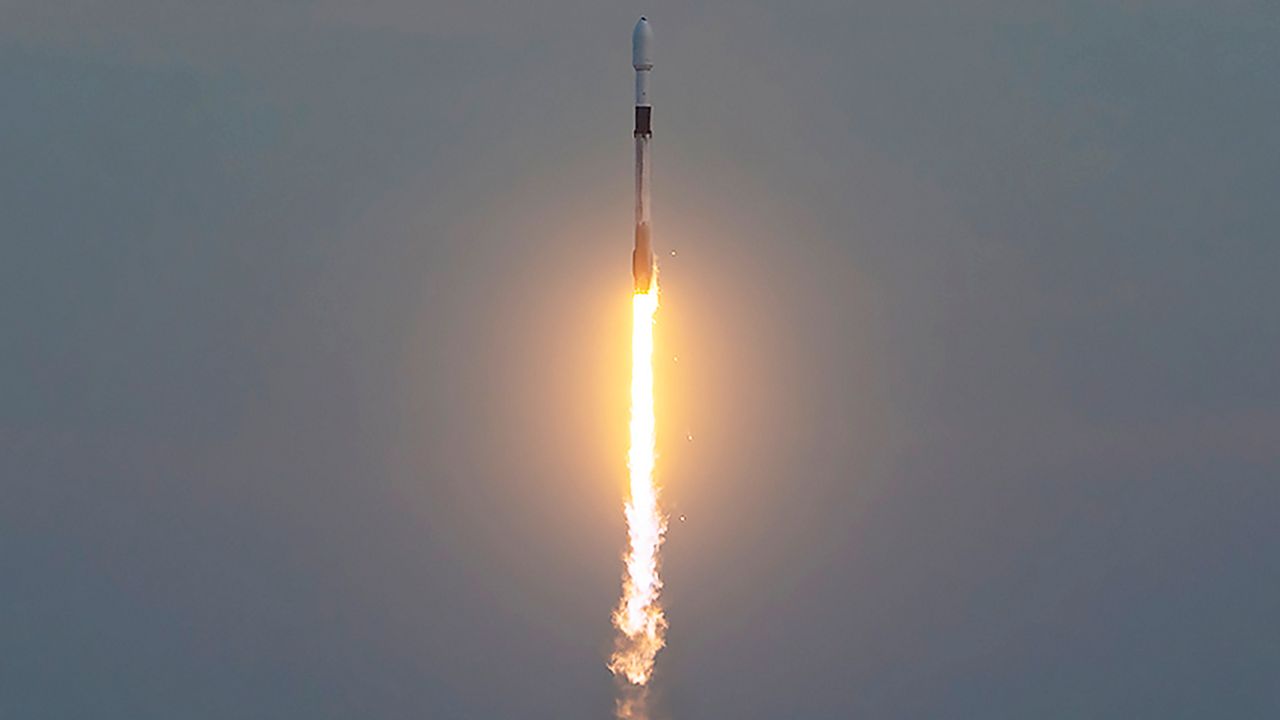 SpaceX’s Falcon 9 lifted the Starlink 6-43 mission off from Space Launch Complex 40 at Cape Canaveral Space Force Station on Sunday, March 10. (SpaceX)