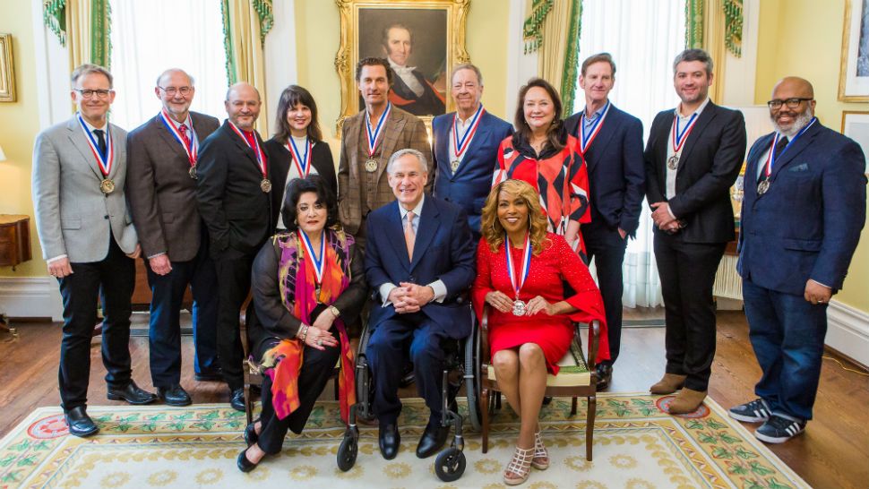 Top Row L-R: Scott Van Osdol of Conspirare, Stephen Harrigan, Craig Dykers, Elaine Molinar, Matthew McConaughey, Mark Seliger, Brandon Maxwell and Trenton Doyle. Bottom row L-R: Dr. Martha E. Villarreal, Governor Greg Abbott and Jennifer Holliday. (Photo Credit: Tyler Schmitt)