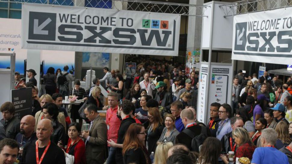 Crowds pile into the Austin Convention Center for SXSW (Spectrum News file image)