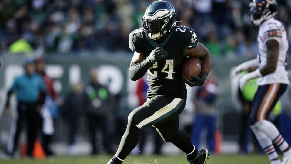 Jordan Howard injury: Eagles RB suffers injury in Week 11 vs