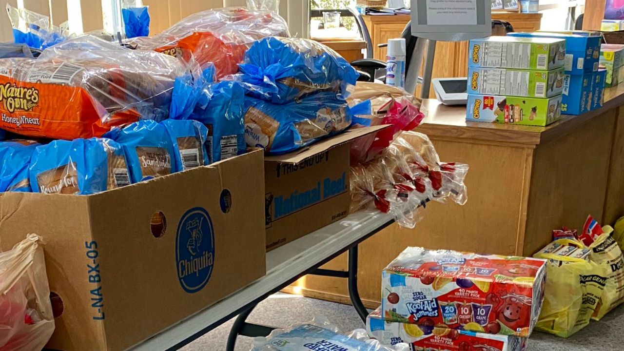 Lake Gibson Church of the Nazarene will continue to accept food Monday to Friday from 9 a.m. to 4 p.m. during the first week the students have off. (Stephanie Claytor/Spectrum Bay News 9)