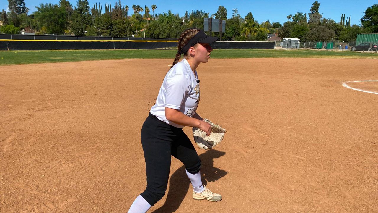 Calabasas scholar athlete delivers fast balls, oneliners