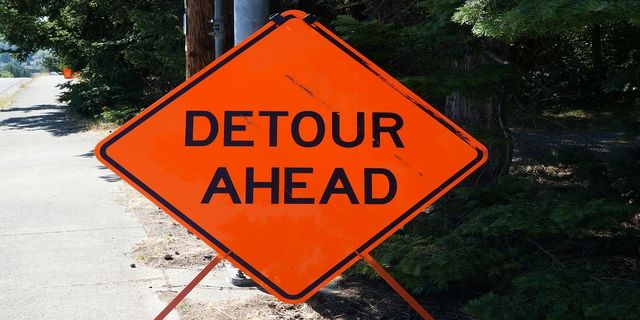 Detour sign