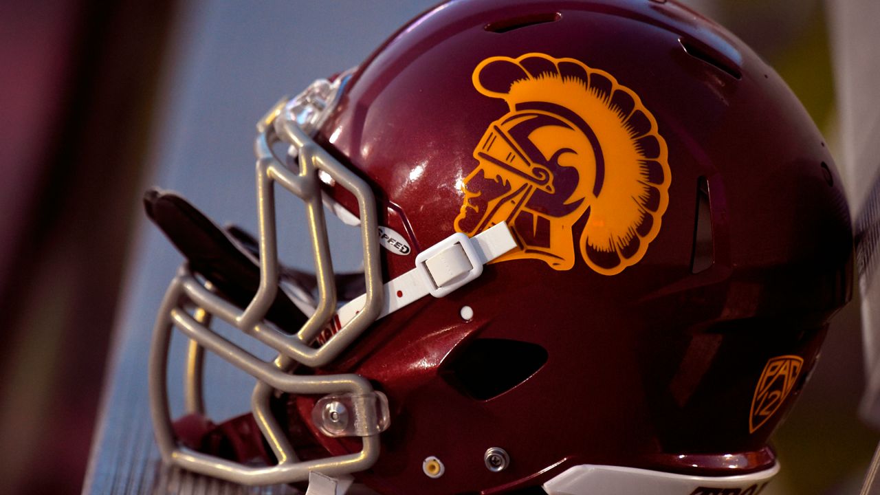 USC assistant football coach Dave Nichol dies at 45
