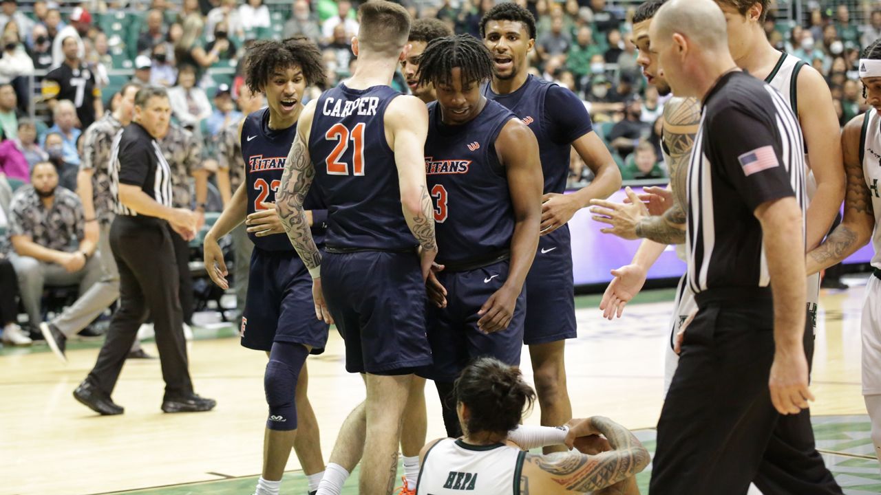 Fullerton bounces Hawaii from Big West basketball tournament