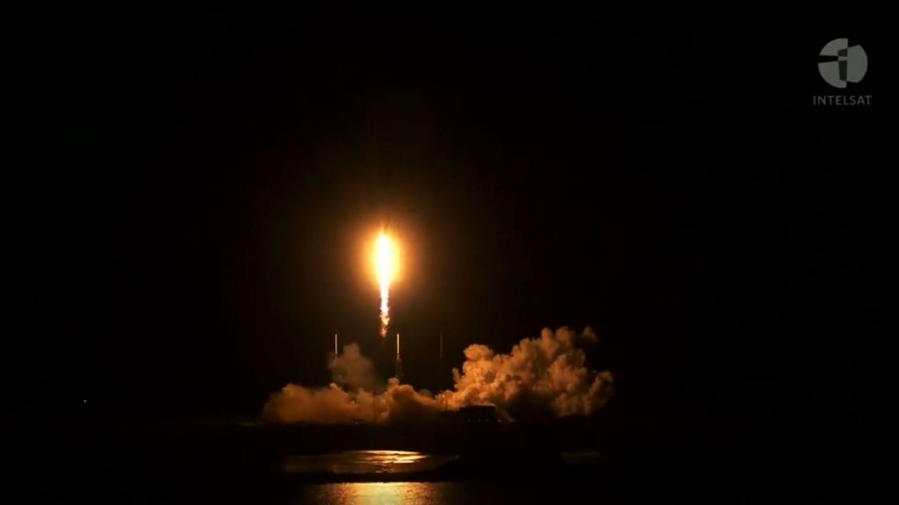 The company’s famed Falcon 9 rocket sent up the Intelsat IS-40e mission from Space Launch Complex 40 at Cape Canaveral Space Force Station.  (SpaceX)