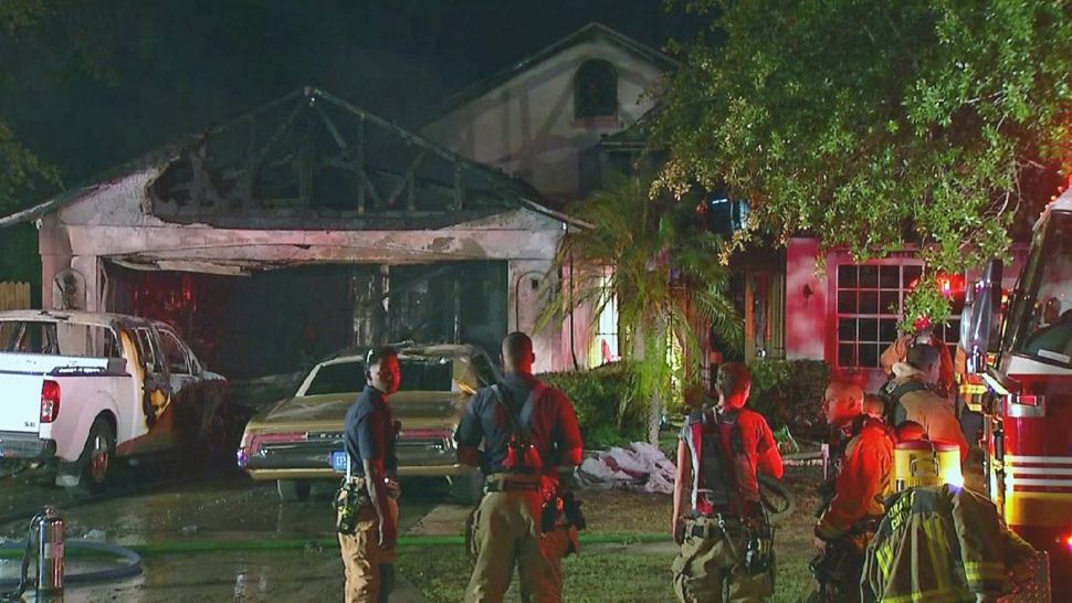 No one was hurt in a house fire on Lake Douglas Place in Orlando on Wednesday, April 18, 2018. (Spectrum News staff)