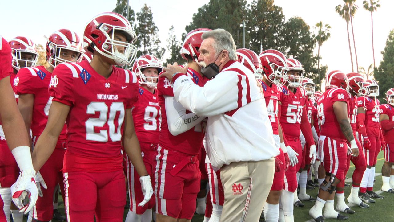 Mater Dei Narrowly Holds off Servite to Remain Undefeated