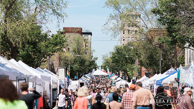 Azalea Festival crowd