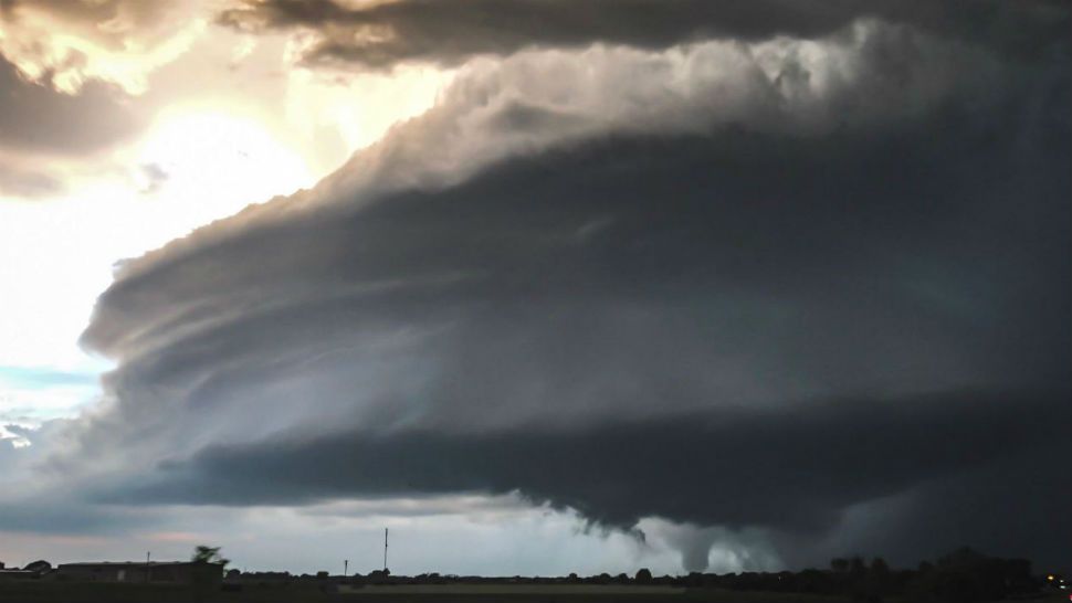 A tornado that touched down near Briggs, Texas. Image/@tornadotrackers via Twitter 