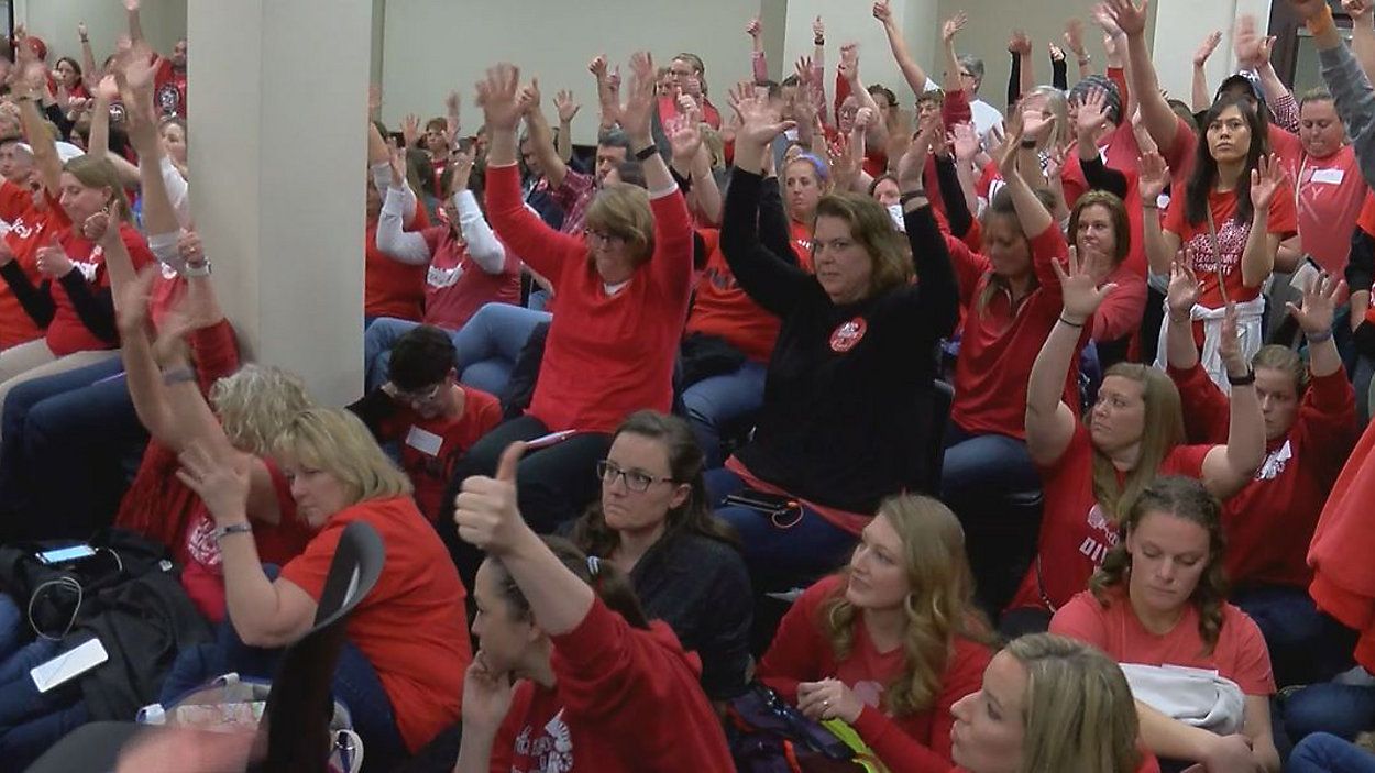 Labor Cabinet Rules Kentucky Teachers Violated State Law with "Sickout" 