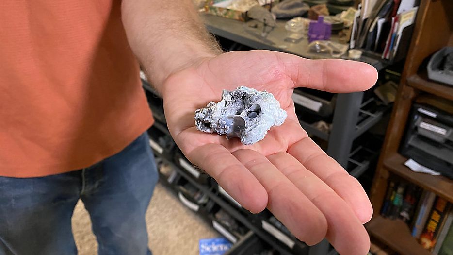 Usf Professor Discovers New Phosphorus Material In Rock 