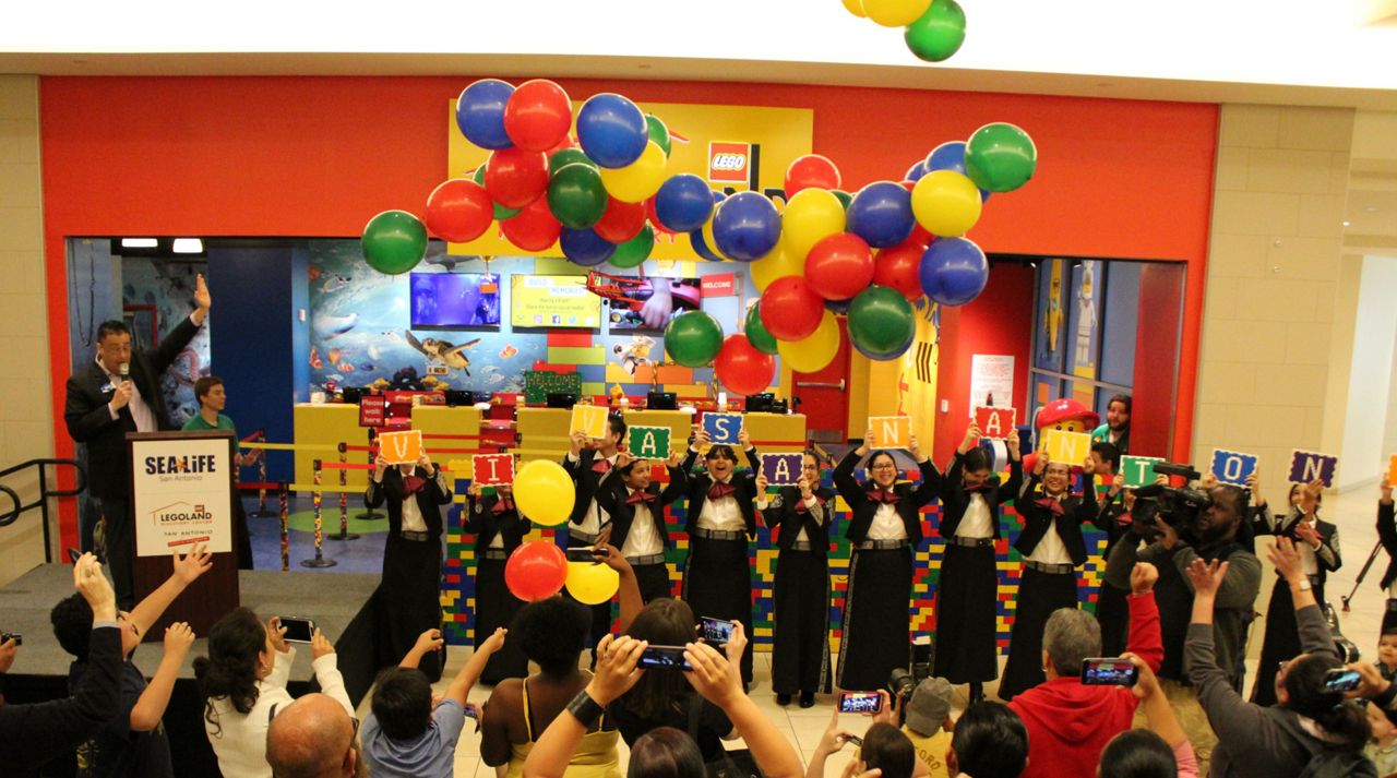 Balloons drop during the grand opening of LEGOLAND Discovery in San Antonio April 12, 2019 (Courtesy: LEGOLAND Discovery San Antonio)