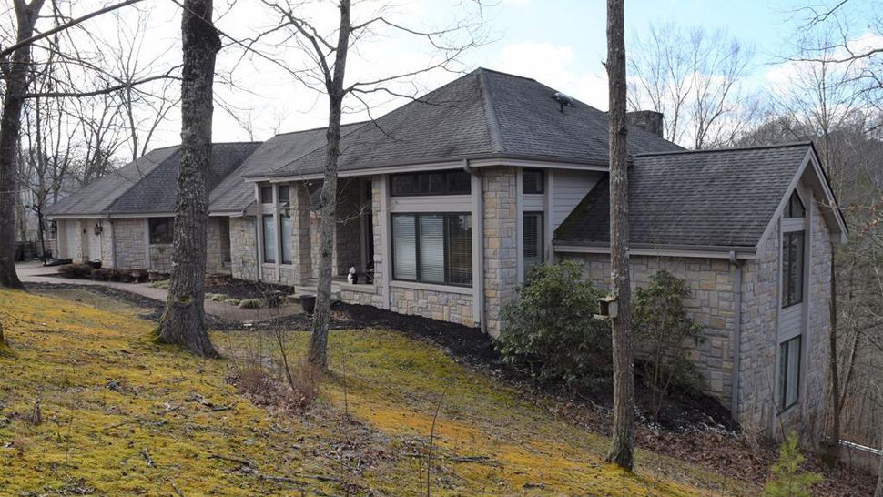 Morning briefing in the Bluegrass