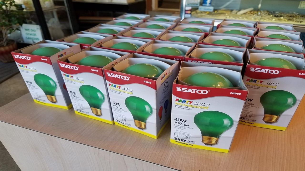 Lexington Business Giving Away Green Light Bulbs