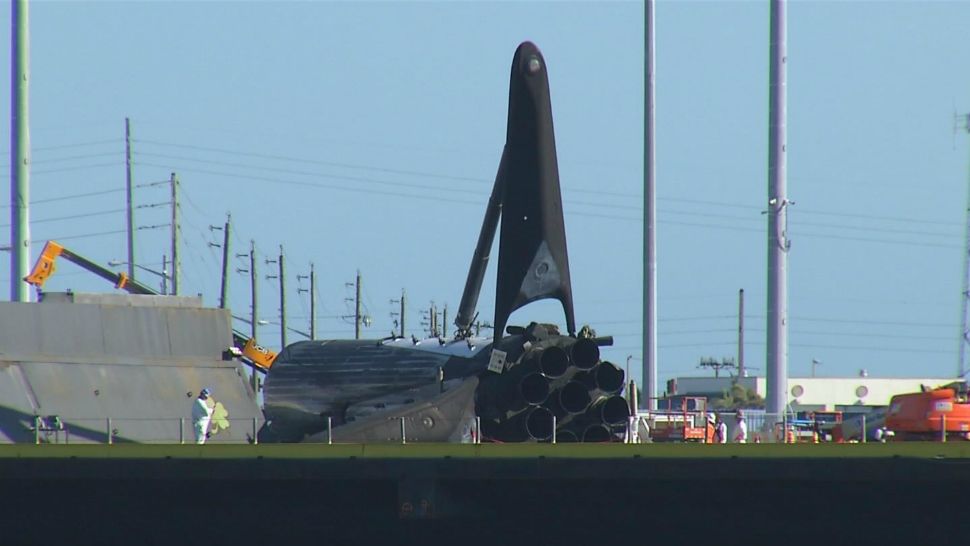 Parts of SpaceX Falcon Heavy Booster That Fell Over at Sea Recovered
