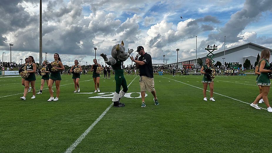 USF football alums suit up, share wise words at spring game