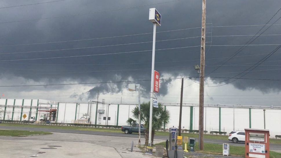 Dark skies over Umatilla on Friday afternoon, April 19, 2019. (Vincent Earley/Spectrum News 13)