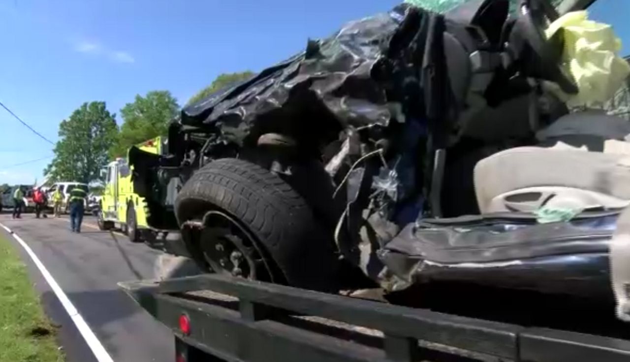 Teenager Dies in Lincoln County Crash