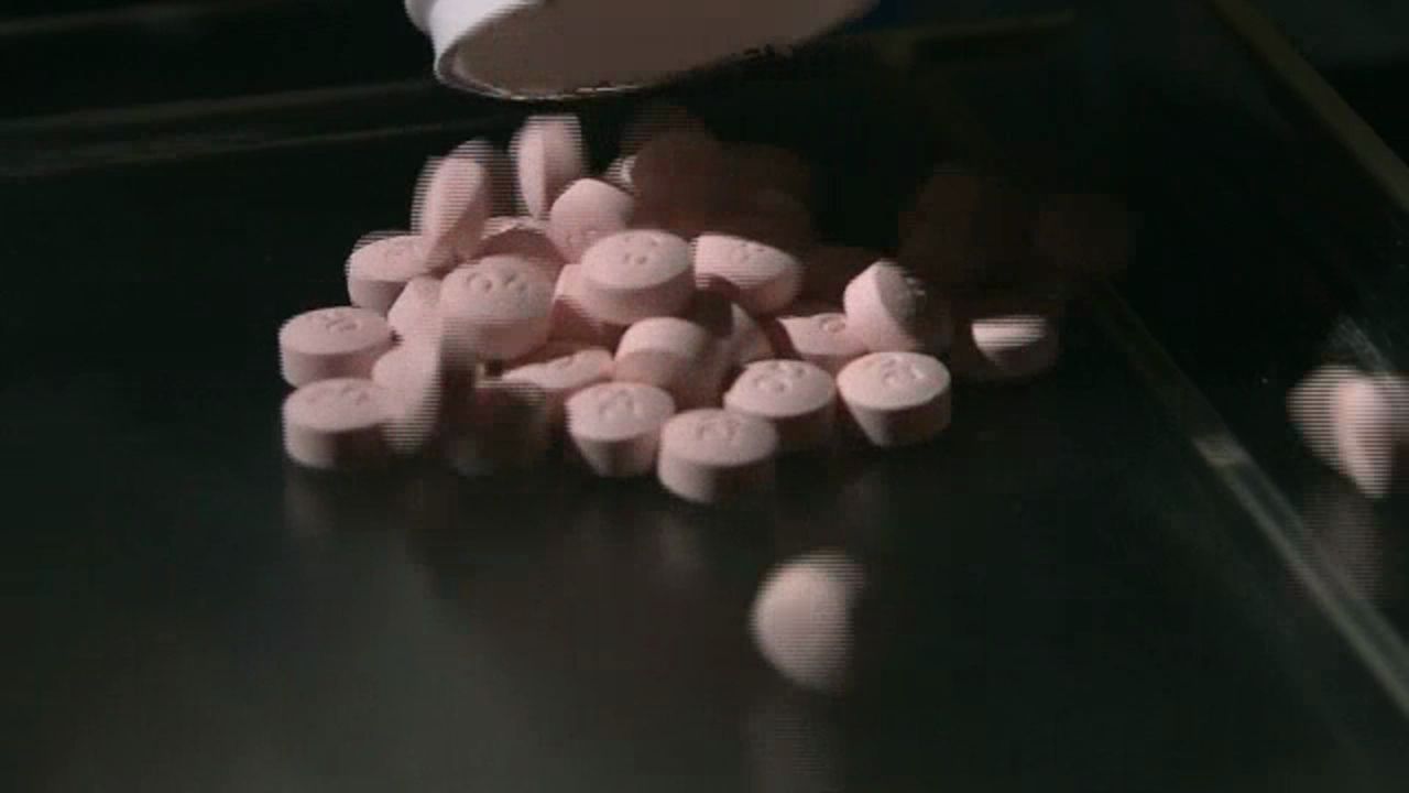 Sentencing guidelines examined in opioid fight