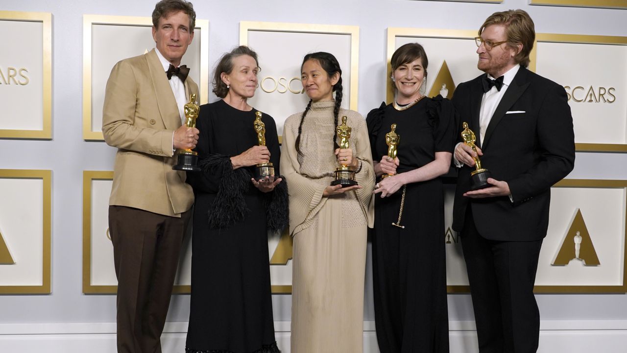 Oscars 2021 recap: 'Nomadland' wins best picture on night of historic  firsts - Good Morning America