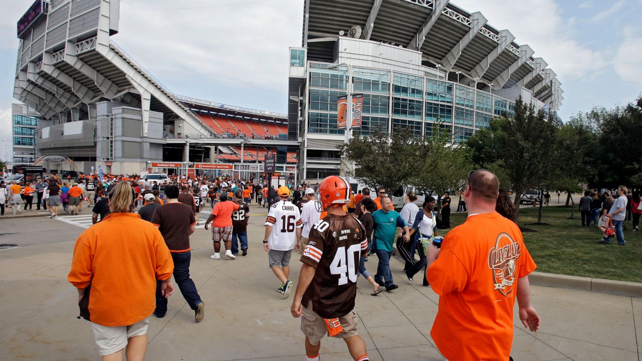 Parking bans, road closures surround NFL Draft in Cleveland