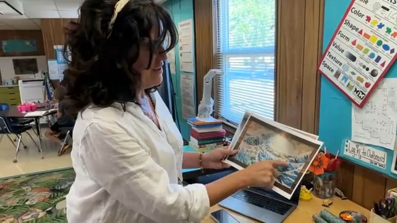 Linda Griffin teaches art at Bauder Elementary. (Spectrum News)
