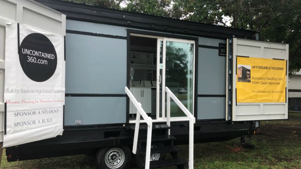 Students Use Shipping Containers to Help the Homeless