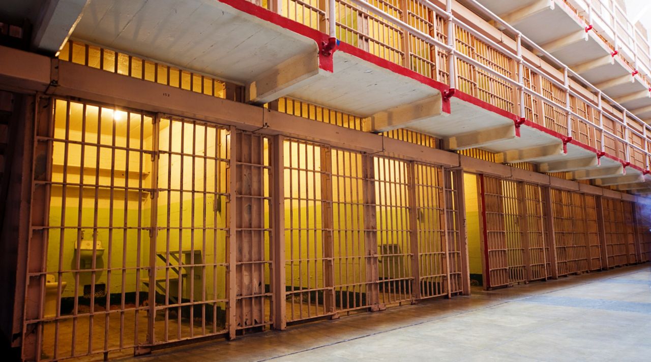 New York Moves to Close 3 Prisons