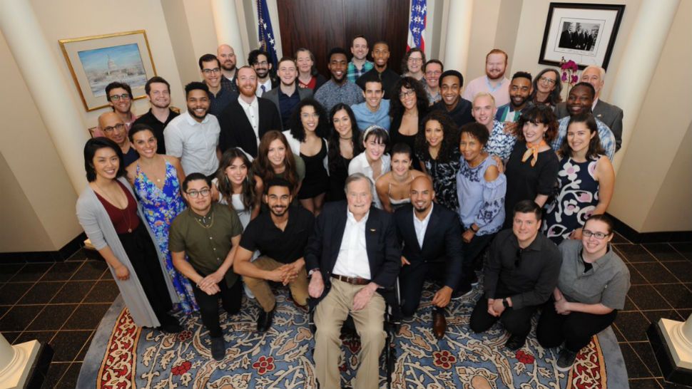 The cast of "Hamilton" stopped by George H.W. Bush's office for a special performance. (Courtesy: @GeorgeHWBush)