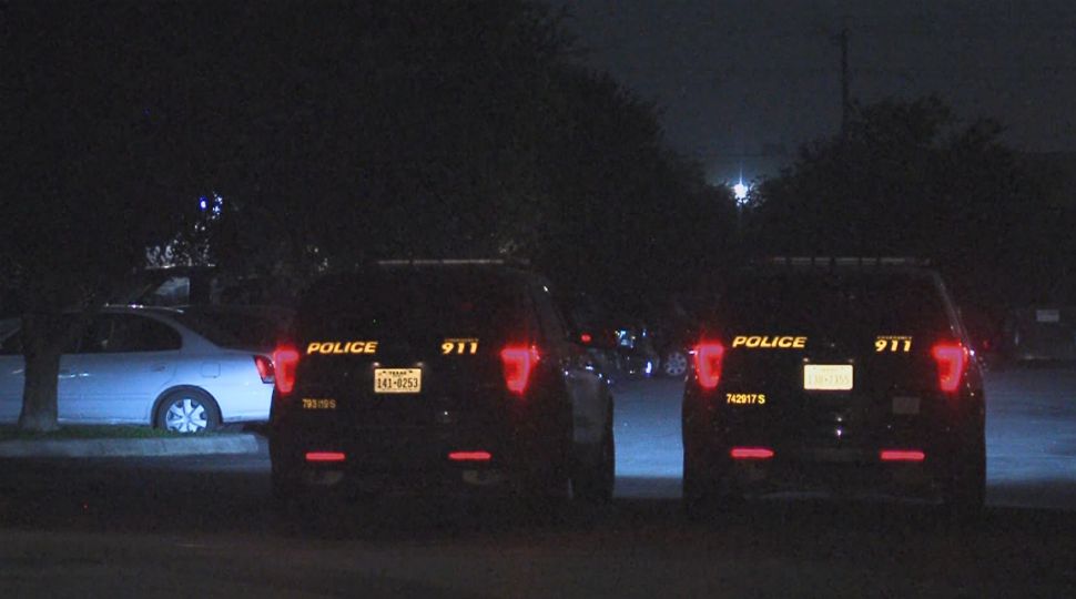 San Antonio police vehicles on scene of a shooting May 19, 2019 (Spectrum News)